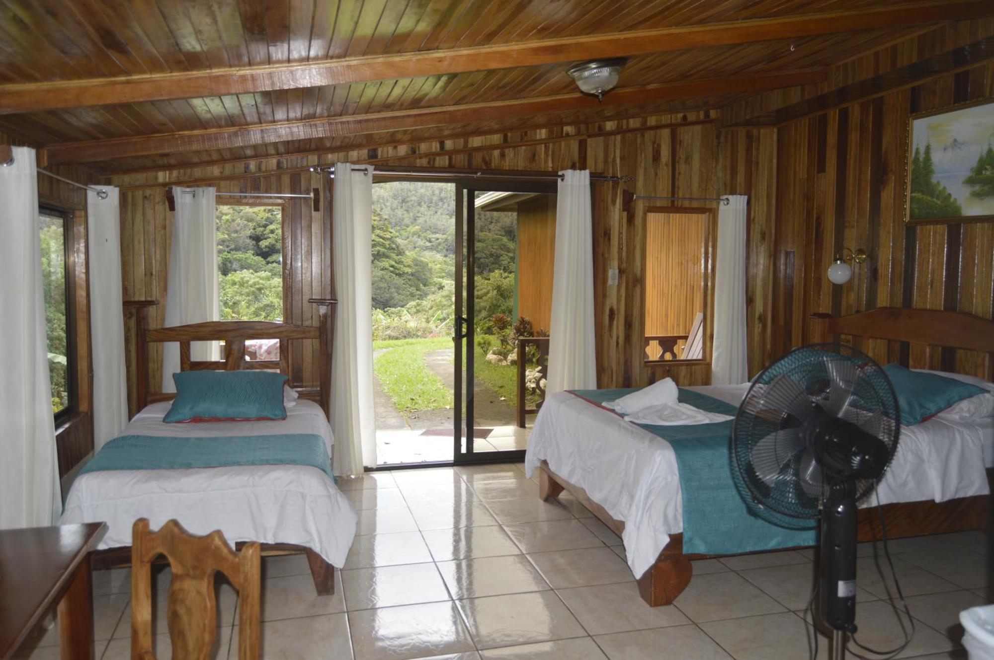 Belcruz Family Lodge Monteverde ภายนอก รูปภาพ