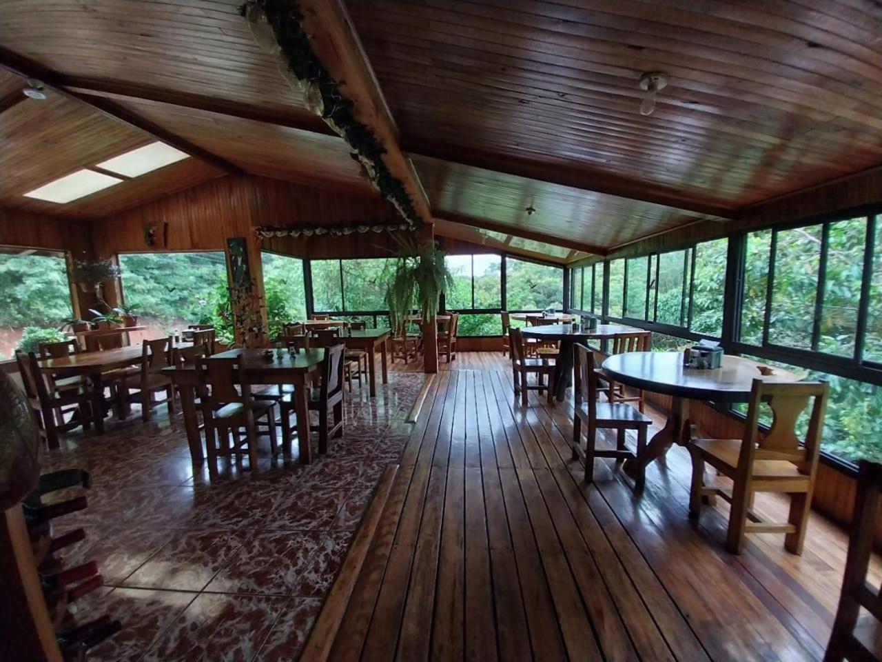 Belcruz Family Lodge Monteverde ภายนอก รูปภาพ